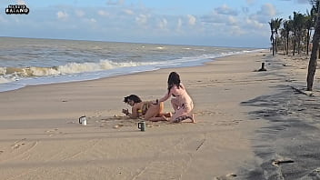 [BBC, Culona, Seus Cuzinhos Fudidos] Duas Gorotas Lesbicas Bricando Na Praia Foram Apanhadas Por Um Turista E Tiveram Seus Cuzinhos Fudidos